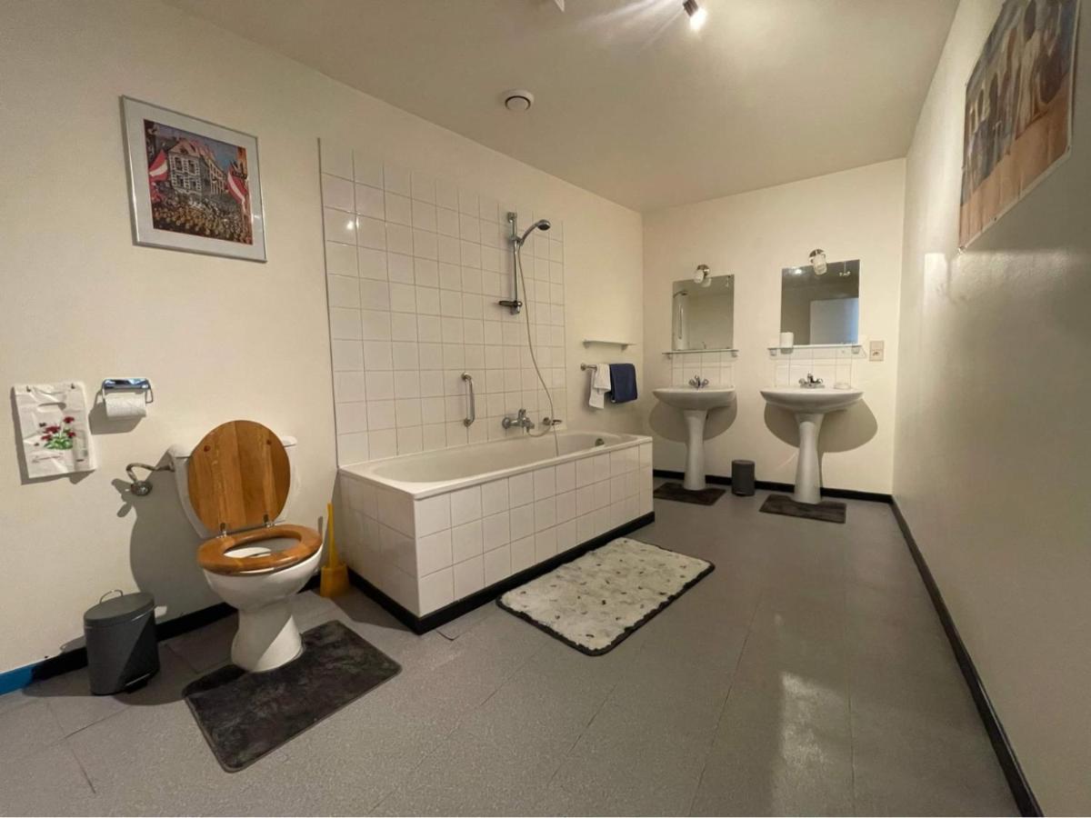 Spacieux Appartement Mons Zewnętrze zdjęcie