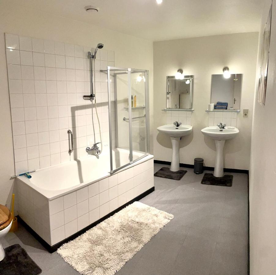 Spacieux Appartement Mons Zewnętrze zdjęcie